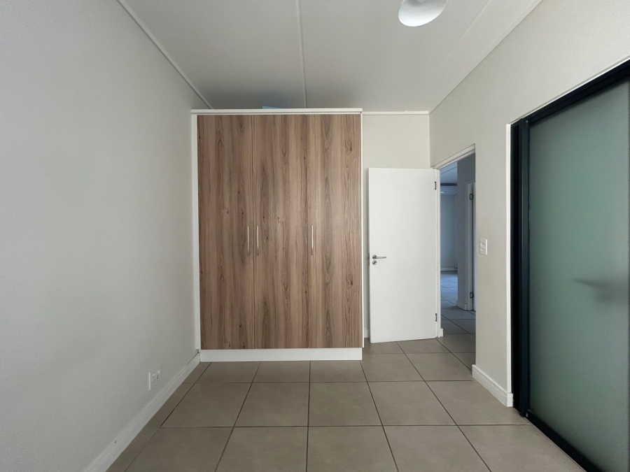 To Let 2 Bedroom Property for Rent in Sandown Western Cape